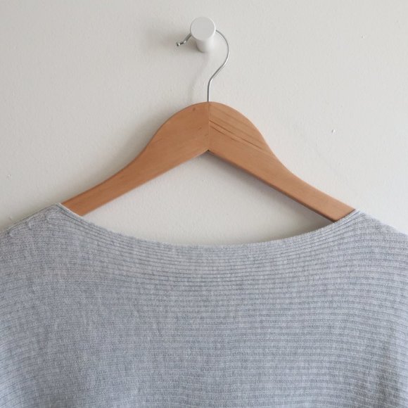 Uniqlo Batwing Top - Picture 3 of 4